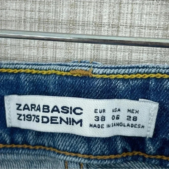 Zara Womens Size 6 Distressed raw hem jeans 0097 - Picture 6 of 11